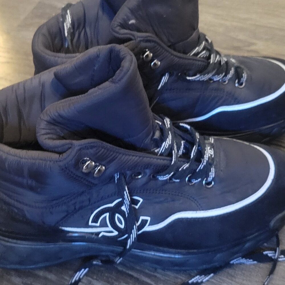 CHANEL Fabric Suede Womens CC Sneakers 9  BlackCHANEL